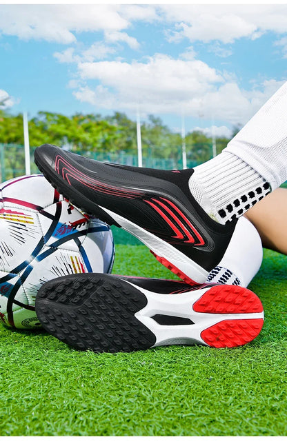 Nouvelles chaussures de football pour hommes, mi-hautes, de haute qualité, crampons pour terrain en gazon, baskets antidérapantes pour intérieur, très vendues, pour matchs en extérieur