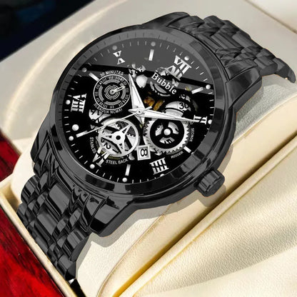 Montre pour homme UTHAI – Modèle tendance, haut de gamme, style « luxe accessible » et polyvalent; montre à quartz étanche, dotée d'un cadran ajouré avec chiffres romains.