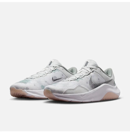 Oryginalne damskie, oddychające, niskie buty sportowe Nike do aktywności na świeżym powietrzu DV9008-001