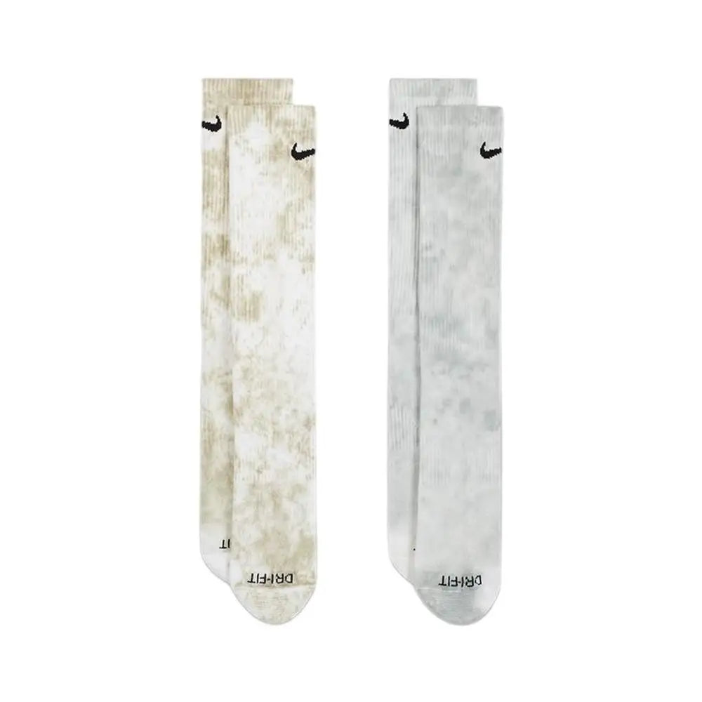 Nike: abbigliamento sportivo e casual elegante, versatile e comodo per uomo e donna – Calzini in spugna, confezione da 3 SX7557-010