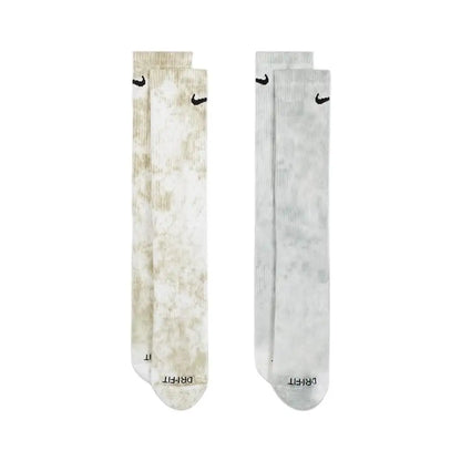 Nike: abbigliamento sportivo e casual elegante, versatile e comodo per uomo e donna – Calzini in spugna, confezione da 3 SX7557-010