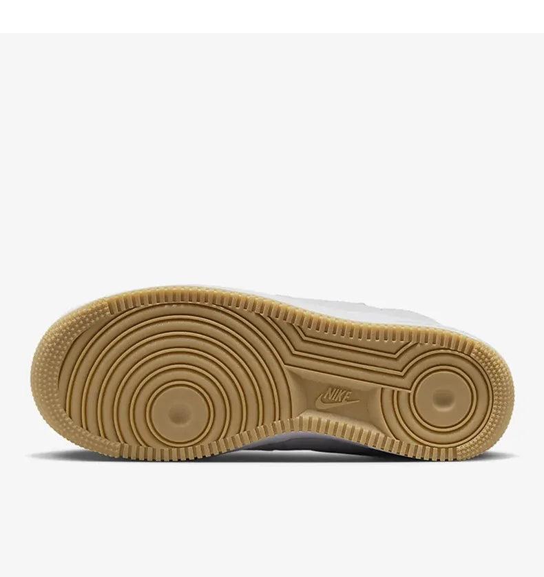 Originální pánské a dámské sportovní pohodlné vysoké tenisky Nike Air Force 1 DC3590-104