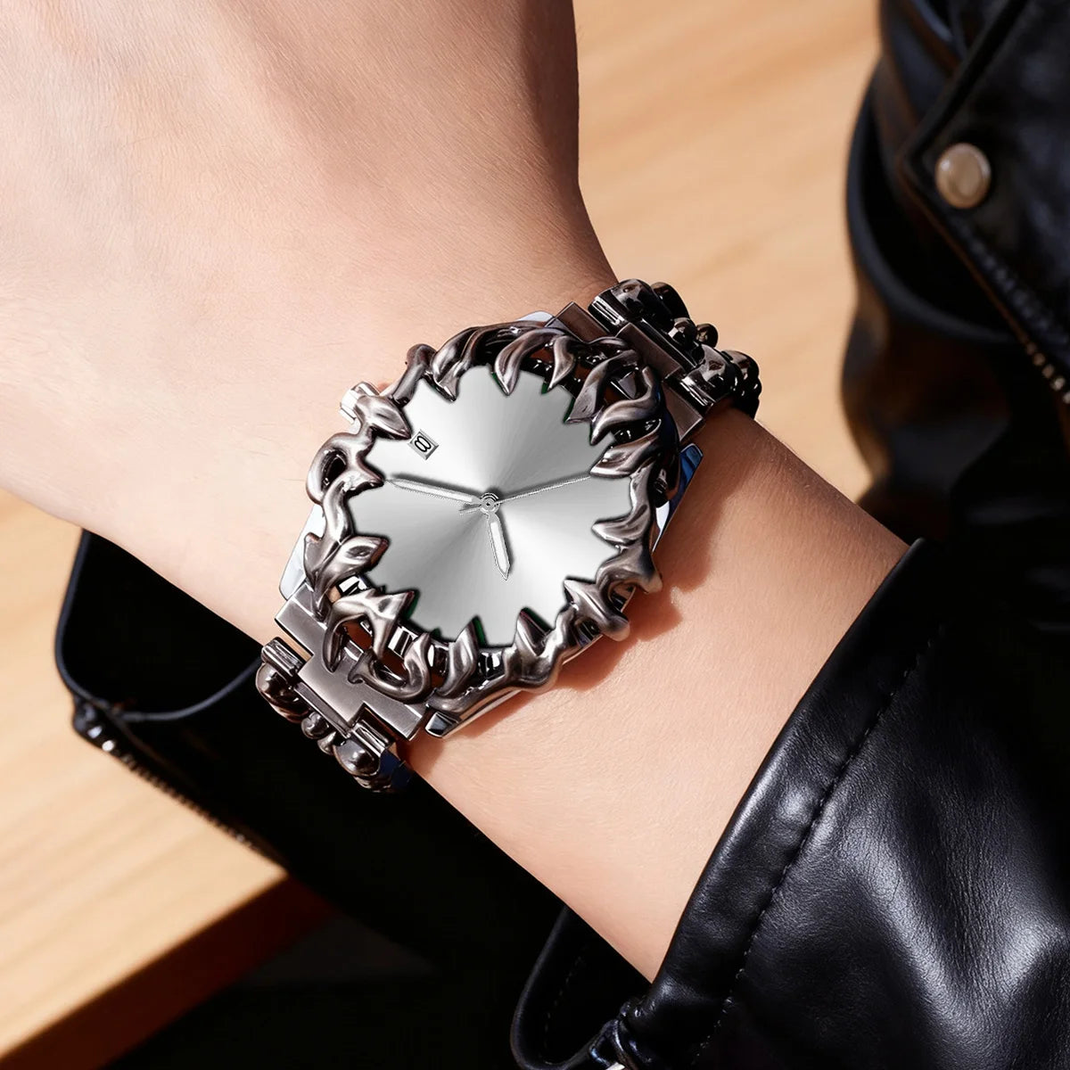 Sports Men Watch Fashion Man Stainless Steel Quartz Movement Red Clock Top Brand Halloween Creative Military Watch for Men reloj