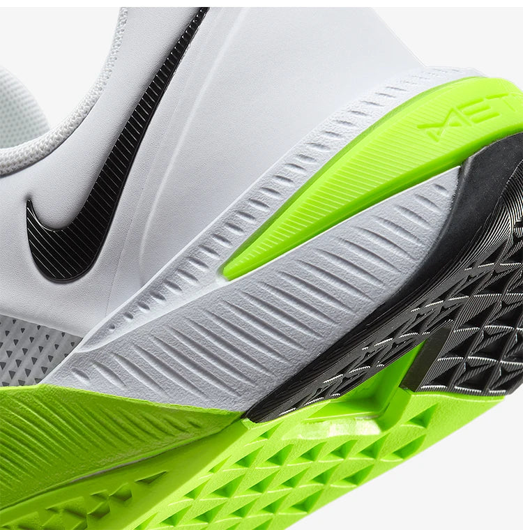 Nike, aidot Metcon 10 -miesten sisäkäyttöön tarkoitetut matalaprofiiliset, ohutpohjaiset kuntoilukengät HJ1875-101