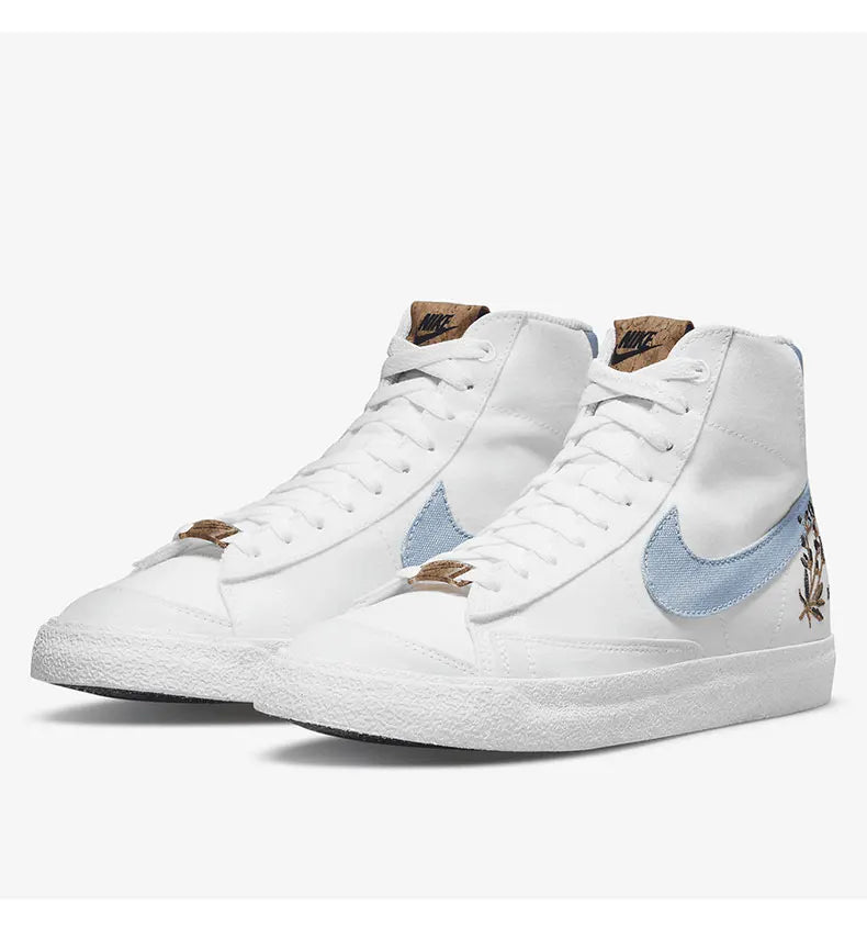 Baskets de sport et de loisirs Nike Authentic Blazer pour femme, modèle Foam Classic, DC9265-100
