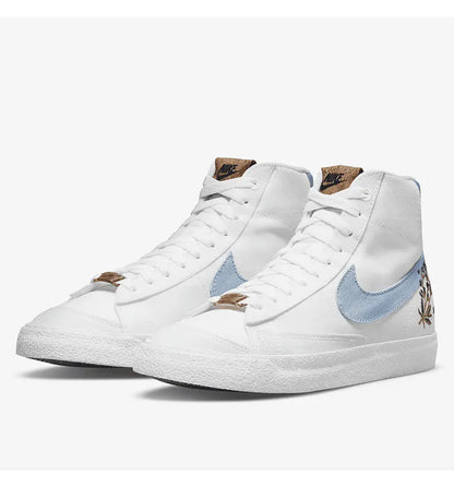Baskets de sport et de loisirs Nike Authentic Blazer pour femme, modèle Foam Classic, DC9265-100
