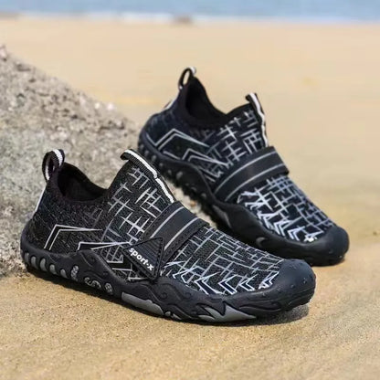 NOWE dziecięce buty plażowe do szybkiego nurkowania dla chłopców i dziewczynek Qianjiang, buty do pływania, buty na podłogę do fitnessu w pomieszczeniach, buty łazienkowe 29-38#