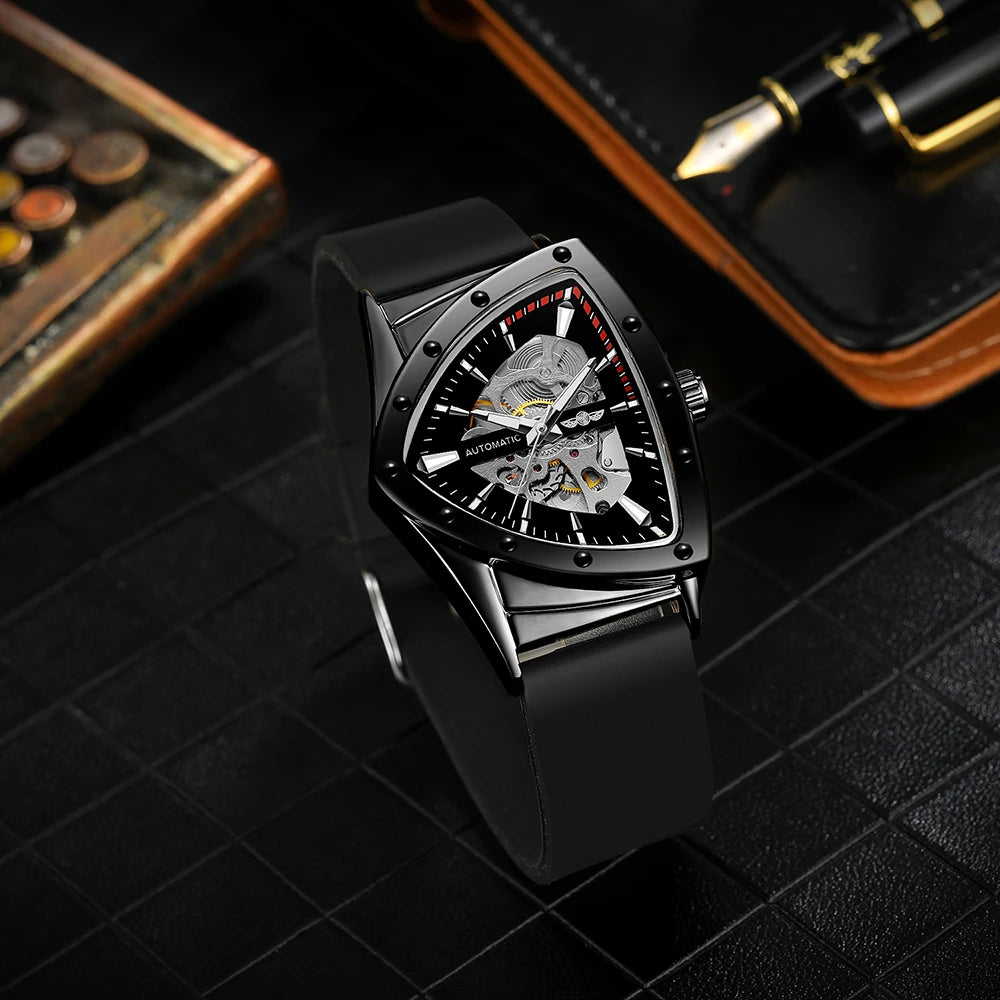Orologio automatico da uomo WINNER, design scheletrato triangolare, lancette luminescenti, cinturino in gomma, stile militare, orologio meccanico di lusso